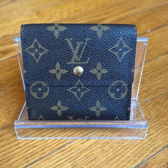 Louis Vuitton Handbags - Louis Vuitton compact Elise wallet